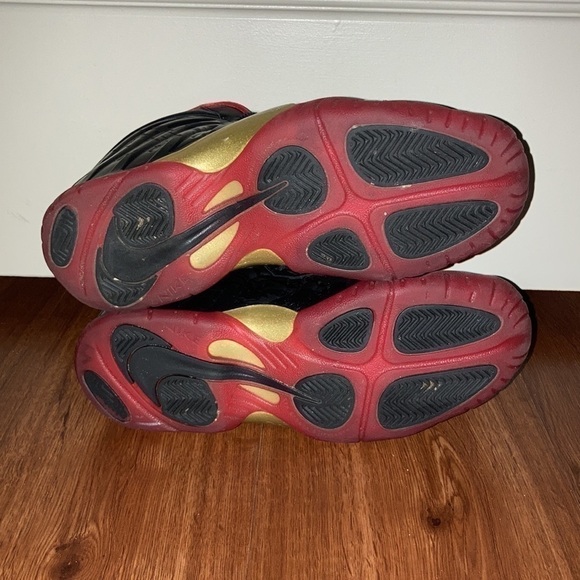 𝅺NIKE Little Posite One QS “Dracula” - Picture 4 of 5